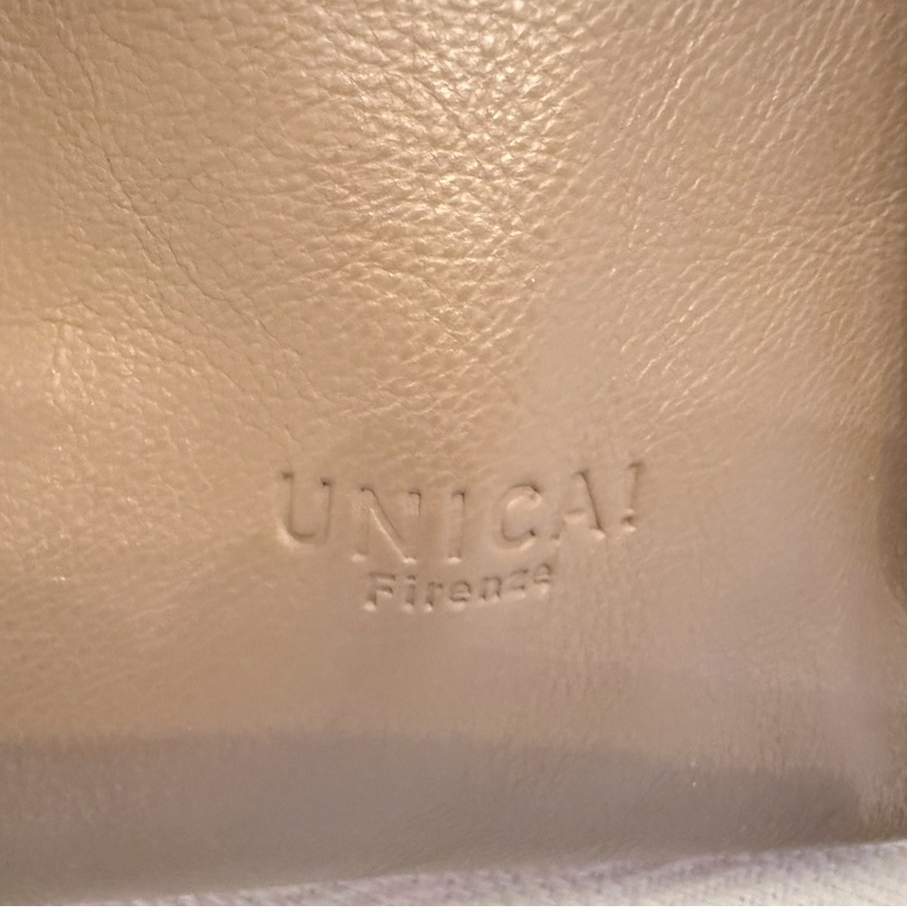 UNICA! Firenze Vera Pelle Taupe Leather Pouch/Crossbody hinge bag - Picture 5 of 7